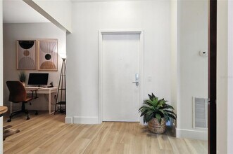 111 N 12th St in Tampa, FL - Building Photo - Building Photo