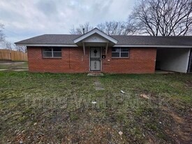804 W 45th St in North Little Rock, AR - Building Photo