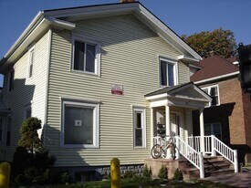 430 Packard St in Ann Arbor, MI - Building Photo