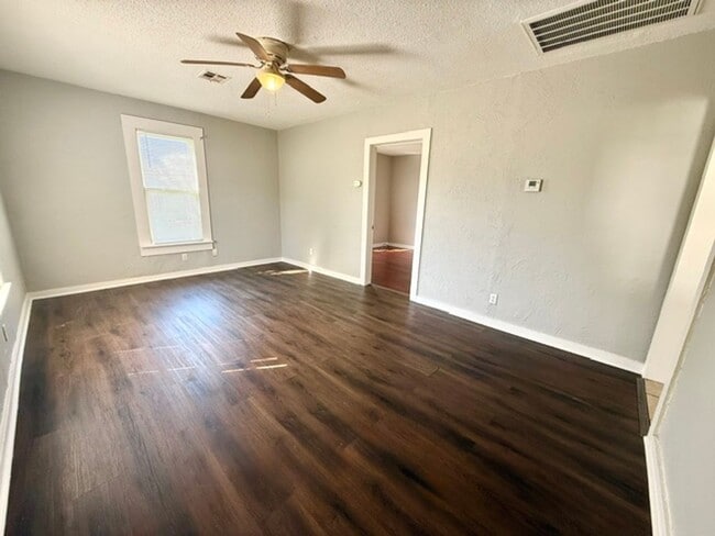 2512 Hazel St in Lake Charles, LA - Building Photo - Building Photo