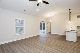 171 Wembury Ln in Troutman, NC - Foto de edificio - Building Photo