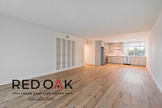 511 N Kenmore Ave, Unit 304 in Los Angeles, CA - Building Photo - Building Photo