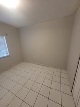 1068 NW 31st St, Unit 3 bed 1 bath in Miami, FL - Building Photo - Building Photo