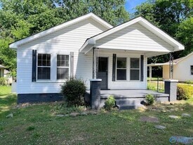 2508 Virginia Blvd NW in Huntsville, AL - Building Photo