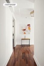 60 E 55th St in New York, NY - Building Photo - Building Photo