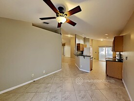 6358 Dania St in Jupiter, FL - Foto de edificio - Building Photo