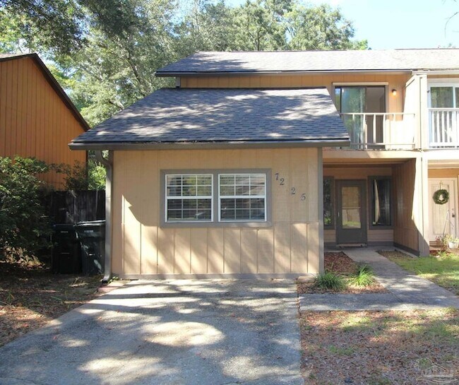 7225 Dogwood Terrace Dr in Pensacola, FL - Foto de edificio - Building Photo