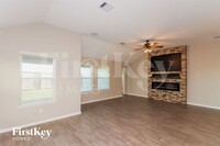 13521 Emerald Mallard Dr in Santa Fe, TX - Building Photo - Building Photo