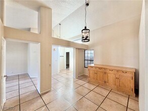7108 Trading Post Ln in Las Vegas, NV - Building Photo - Building Photo