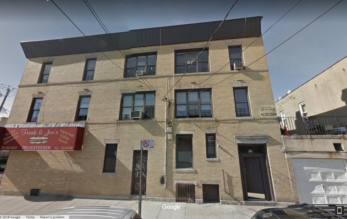 1700 Zerega Avenue in Bronx, NY - Building Photo