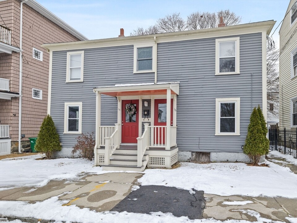 16 Touro Ave in Medford, MA - Building Photo