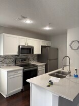 3049 Lindale Ave, Unit Garage Apartment in Orlando, FL - Building Photo