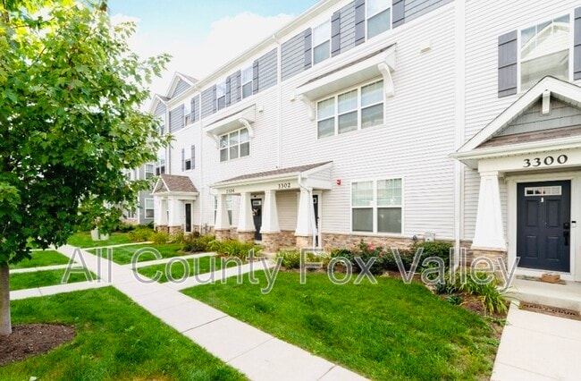 3302 Trillium Cir in Rolling Meadows, IL - Building Photo - Building Photo