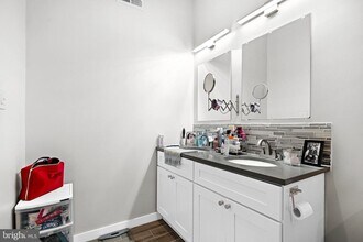 1227 N Franklin St in Philadelphia, PA - Building Photo - Building Photo
