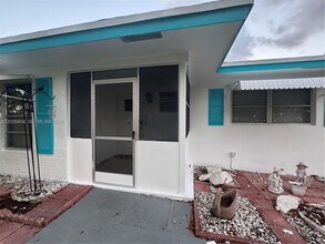 1140 NW 85th Ave in Plantation, FL - Building Photo - Building Photo