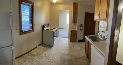 1642 8th St N in Fargo, ND - Building Photo - Building Photo