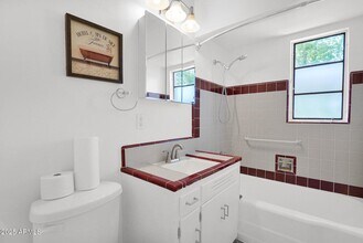 3829 E Heatherbrae Dr in Phoenix, AZ - Building Photo - Building Photo