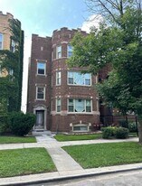 7730 S Cornell Ave in Chicago, IL - Building Photo