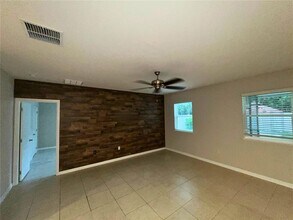 167 E Fiesta Key Loop in DeLand, FL - Building Photo - Building Photo