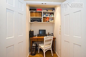 305 E 24th St-Unit -4D in New York, NY - Building Photo - Building Photo
