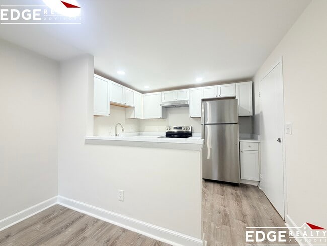 property at 1105 Lexington St