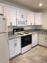 700 W University Dr-Unit -A 103 in Tempe, AZ - Building Photo - Building Photo