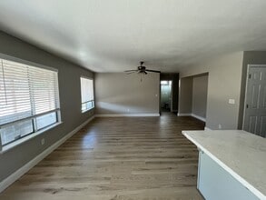 1134 Kestrel Dr in Patterson, CA - Building Photo - Building Photo