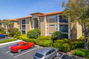 San Mirage at Bonita Springs Apartamentos