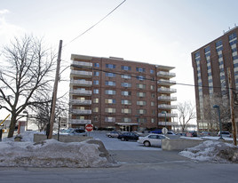 Monona Terrace Apartamentos