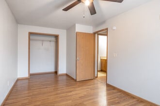 217 Twin Ridge Rd in Linn, MO - Foto de edificio - Interior Photo