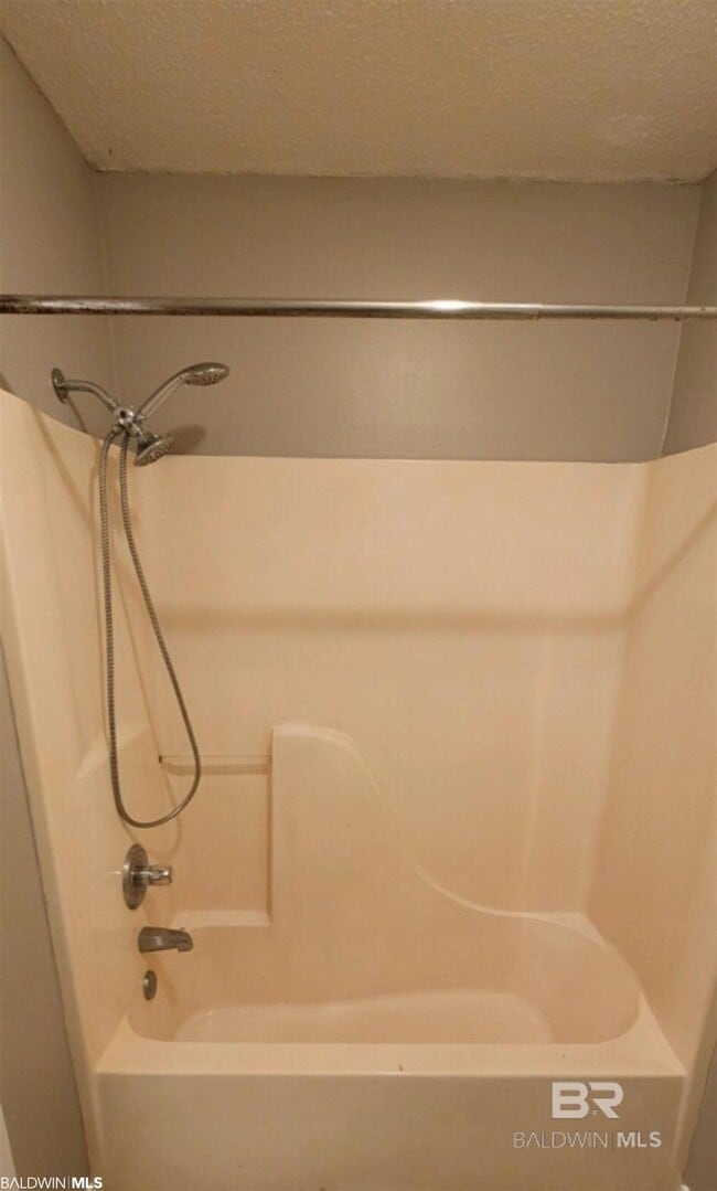 114 Wicker Way in Daphne, AL - Building Photo - Building Photo