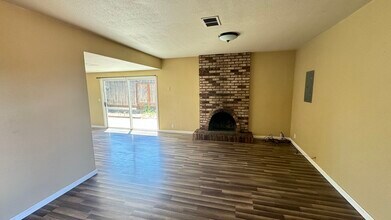 2725 Del Oro Cir in Antioch, CA - Building Photo - Building Photo