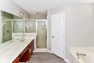 7253 Leeward Cove in Memphis, TN - Building Photo - Building Photo