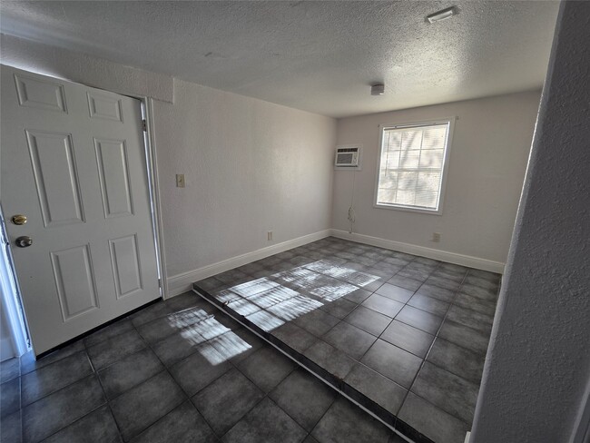 property at 302-371 71st St