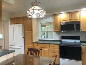 344 Andover Rd in Fairless Hills, PA - Building Photo - Building Photo
