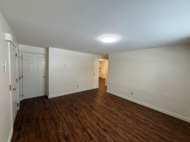 12 Renarl Ave in Pembroke, NH - Building Photo - Building Photo