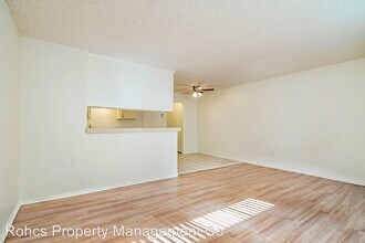 14831 Delano St in Los Angeles, CA - Building Photo - Building Photo