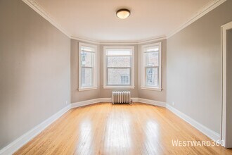 7610 S Saginaw Ave in Chicago, IL - Building Photo - Building Photo