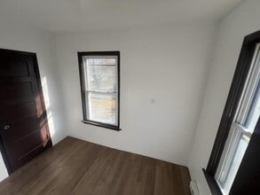 213 Flint St in Rochester, NY - Building Photo - Building Photo