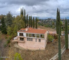 4613 Reforma Rd in Los Angeles, CA - Building Photo