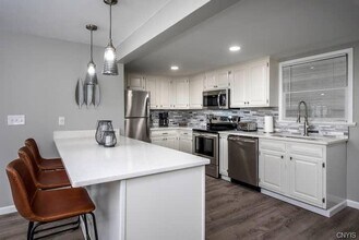 1004 Main St-Unit -3 in Vienna, NY - Building Photo - Building Photo