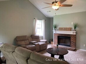 215 Alston Cir in Goose Creek, SC - Building Photo - Building Photo