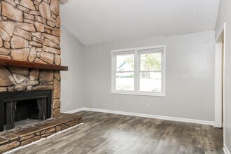 112 Pointer Dr in Hopkins, SC - Building Photo - Building Photo