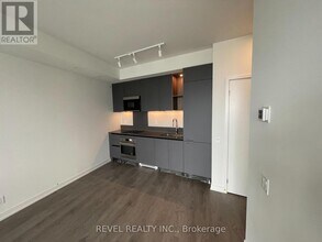 39-2939 Mary St in Barrie, ON - Building Photo - Building Photo