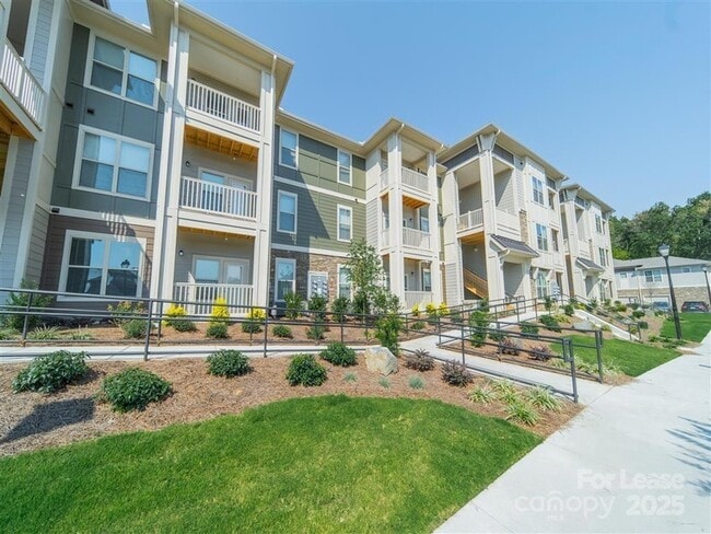 15155 Ollie Dr, Unit Eden in Charlotte, NC - Building Photo - Building Photo