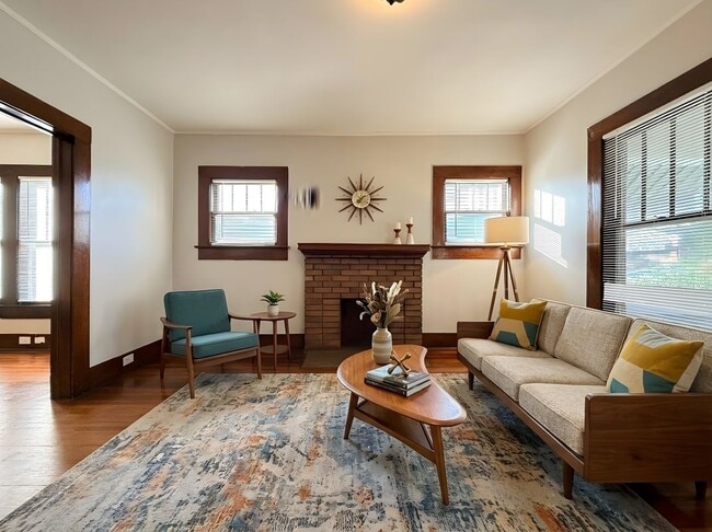 property at 525 53rd St Ens