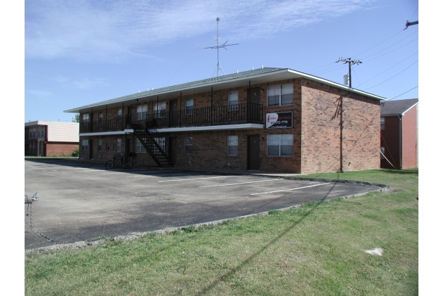 Cowboy Apartments in Stillwater, OK - Building Photo - Building Photo