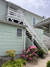 214 E Lima St, Unit D in Findlay, OH - Foto de edificio - Building Photo