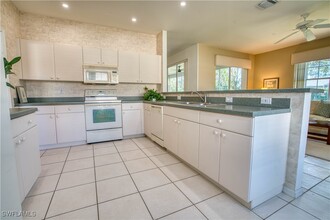 9371 Lake Abby Ln in Bonita Springs, FL - Building Photo - Building Photo