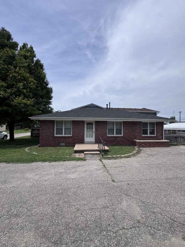 property at 3150 W Mentor Ave